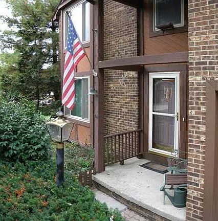 2nd image of 9790 Lynnfield Pl