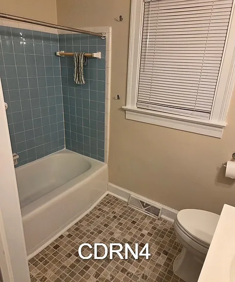 318 Jefferson St W — Photo 6