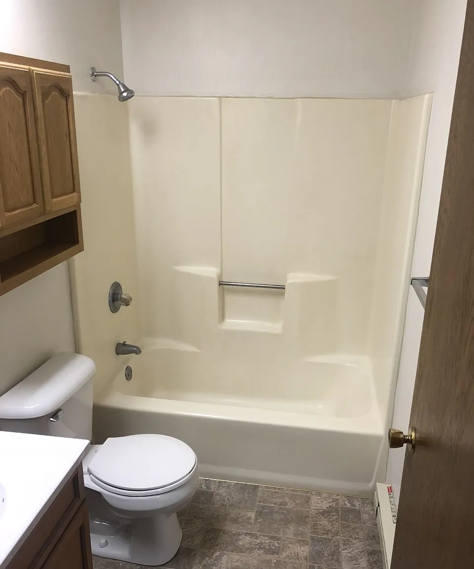 2 bed, $950 — Photo 2