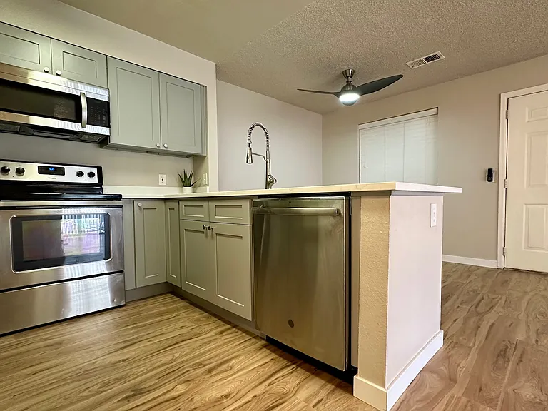 4460 Pitkin St #128 — Photo 9