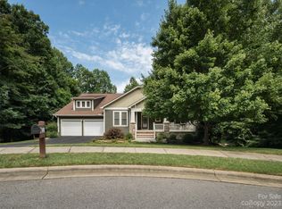 12 White Palmer Ct, Biltmore Lake, NC 28715