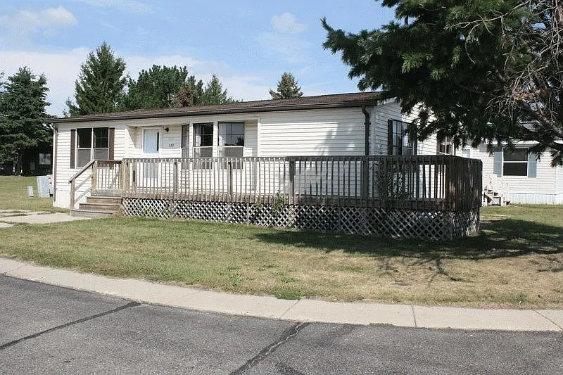 130 Evergreen Rd photo 1