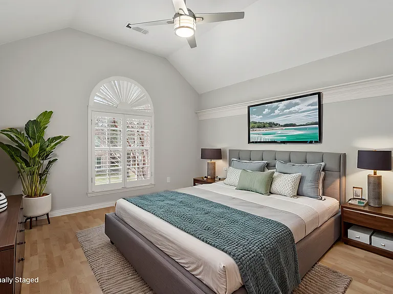 433 Martel Ln — Photo 25