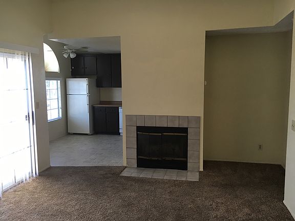 4th image of 4373 50th St APT 4