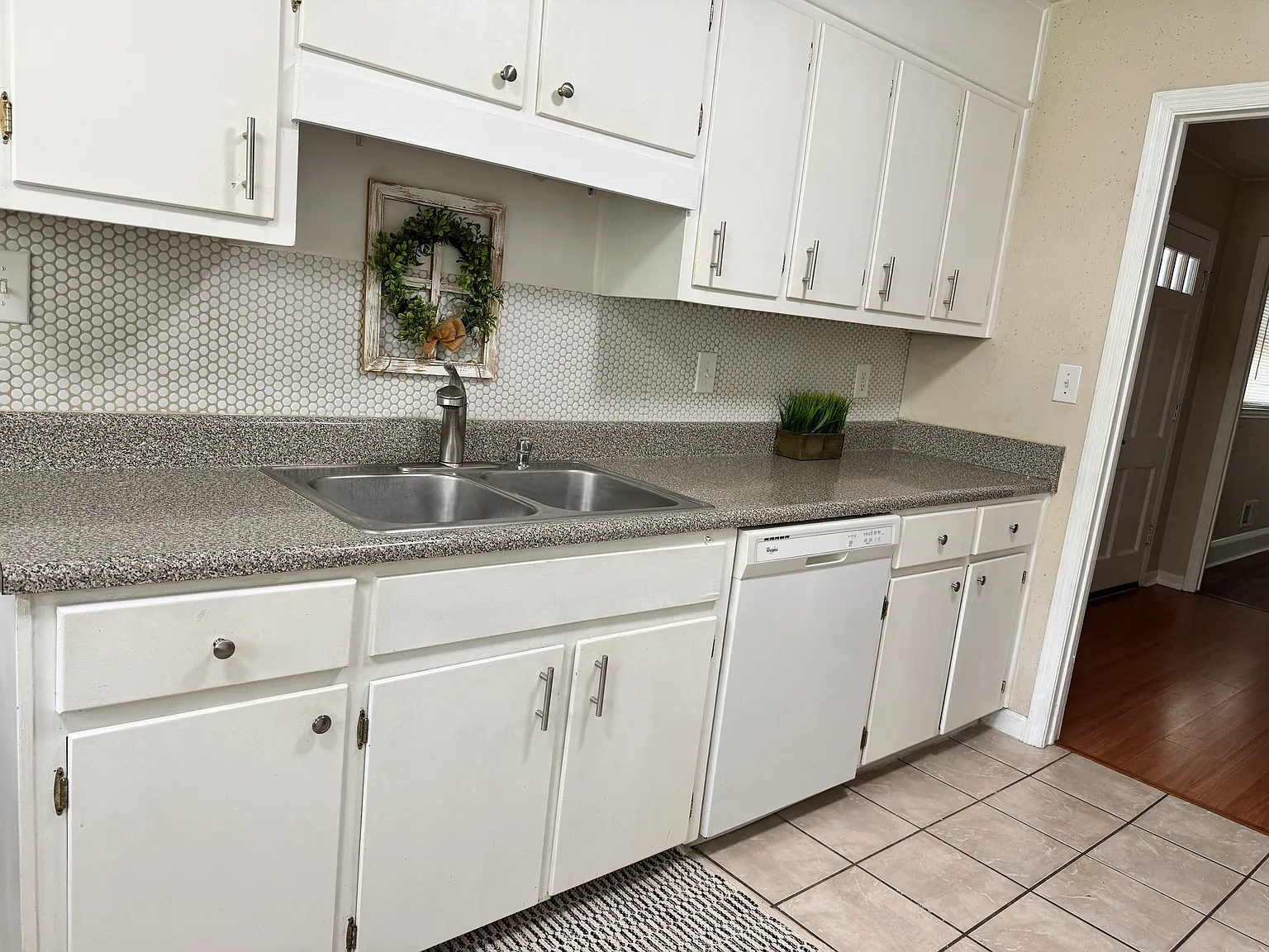 4420 Gary Lane NW — Photo 4