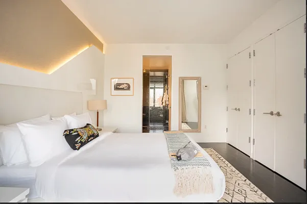 Rented by Compass | media 14