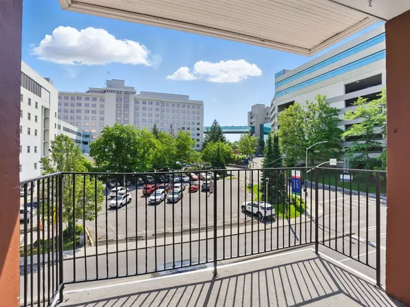 Cambridge Court Apartments