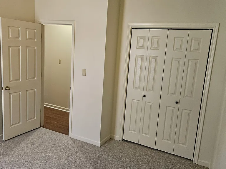 115 Oakbend Dr — Photo 14