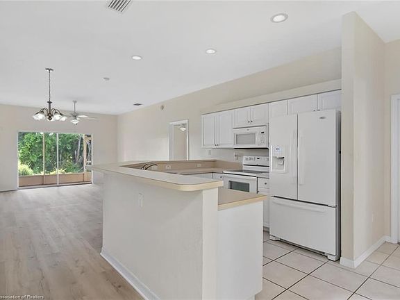 5th image of 224 Trafalgar Way