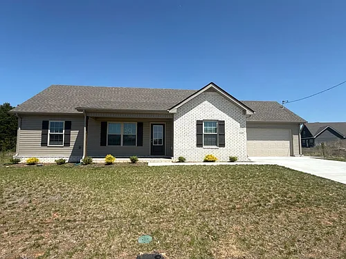 102 Hidden Cir Photo 1