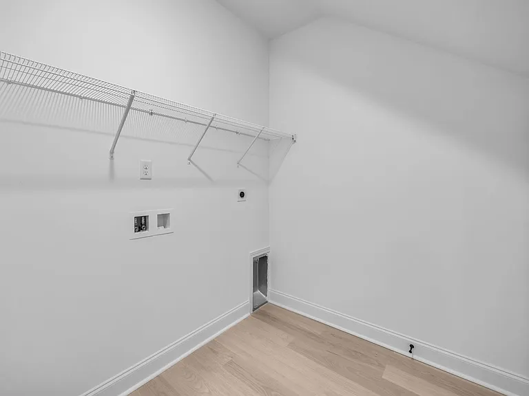 8629 James Creek Dr — Photo 15