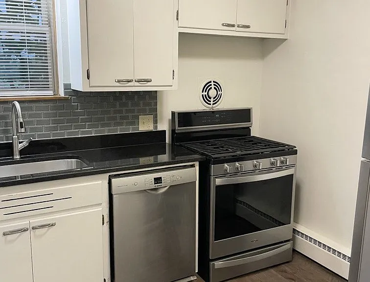 Dunlap Apartments — Photo 5