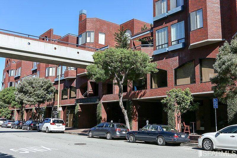 1st image of 640 Davis St Unit 20