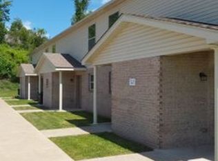 225 Cerise Ln APT 902, Wheeling, WV 26003