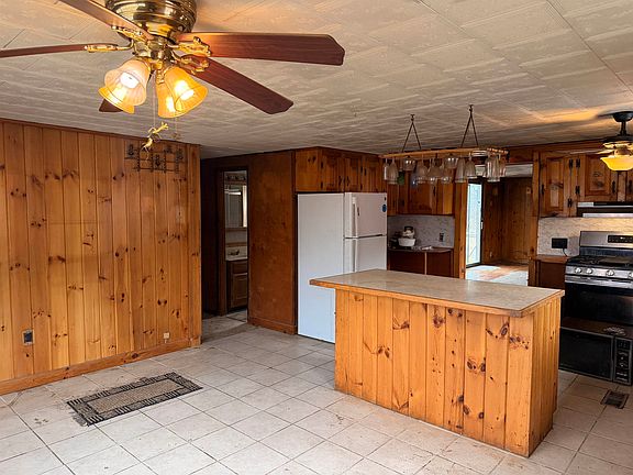 2nd image of 846 New Boston Road