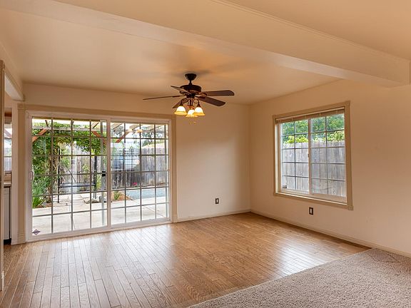 4th image of 13181 Calle Caballeros #1