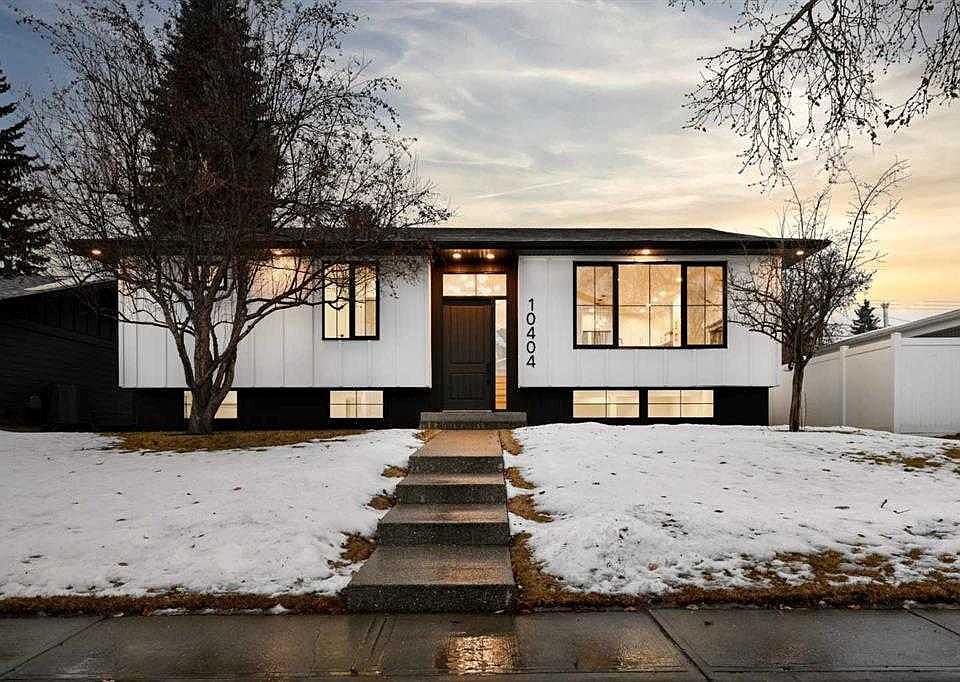 1st image of 10404 W Maplemont Rd SE