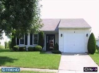 5 Windmill Ct, Columbus, NJ 08022