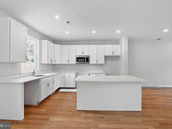 43 Roosevelt Ave, Hatfield, PA 19440