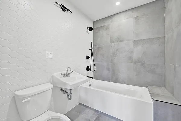 Rented by Oxford Property Group | media 4