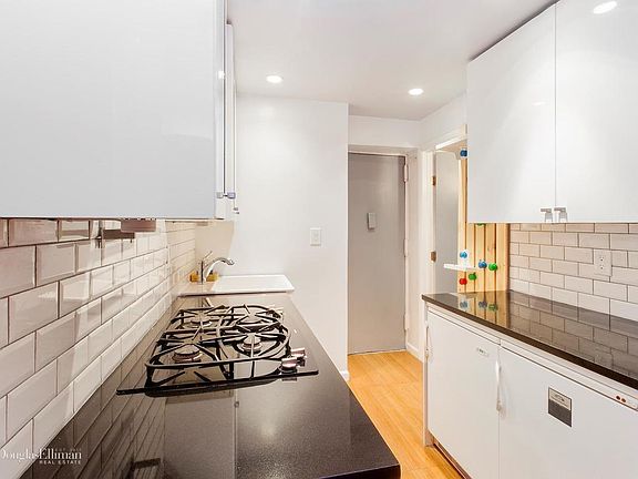 5th image of 516 E 78th St APT 2H
