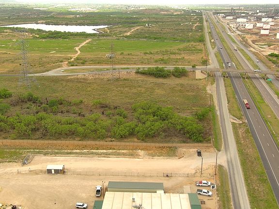 4th image of 5100 S Service Rd