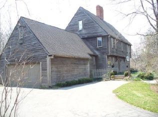 1195 Bear Creek Ct, Rochester, MI 48306