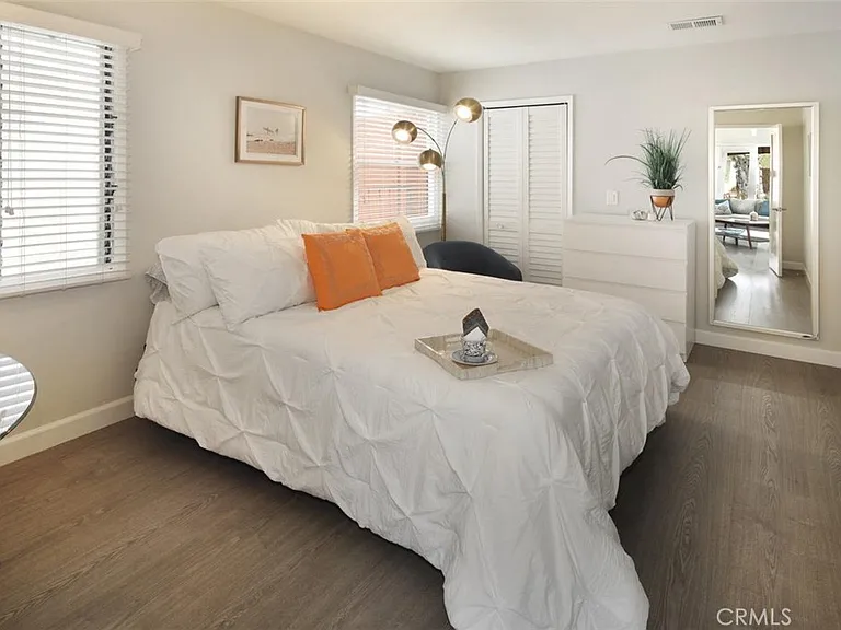 321 Iris Ave — Photo 11