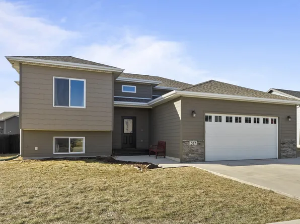 537 Mace Dr, Box Elder, SD 57719