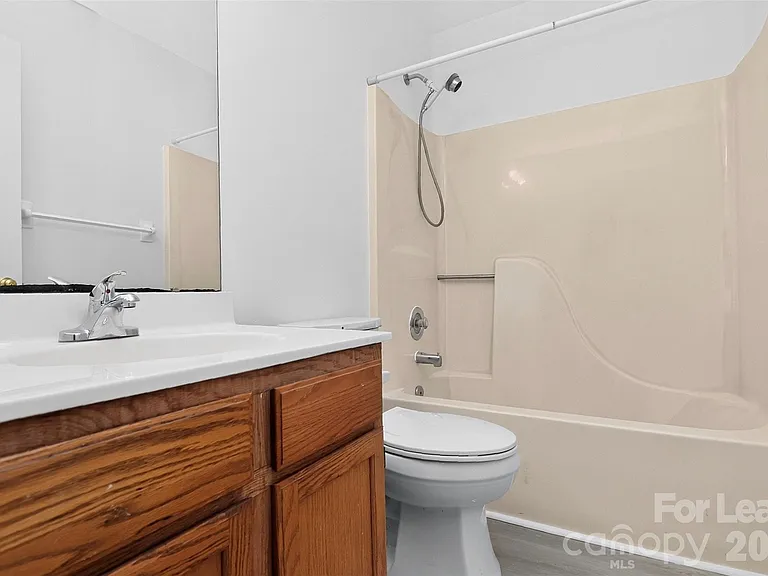 3411 Pondridge Ct — Photo 31