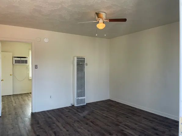 601 N Bartlett St, Medford, OR