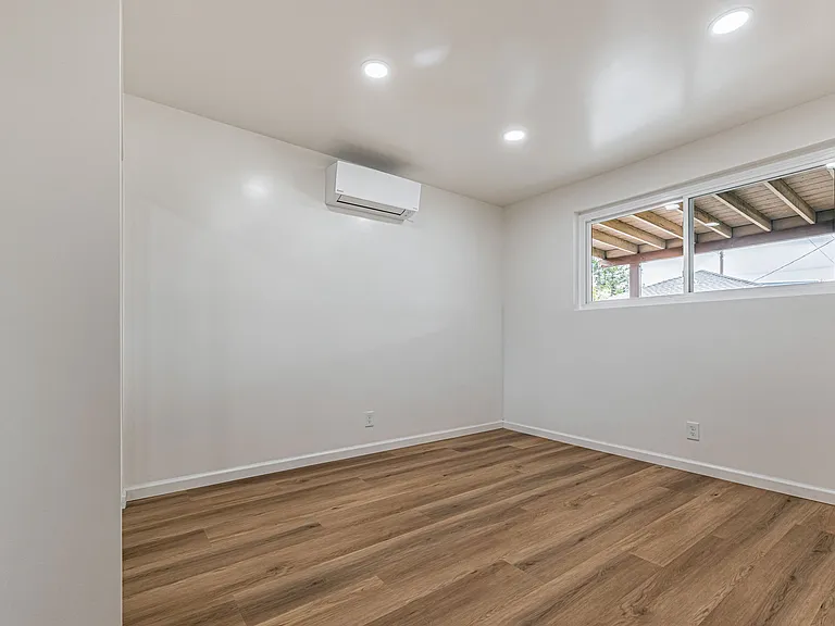 12856 Rubens Ave — Photo 24