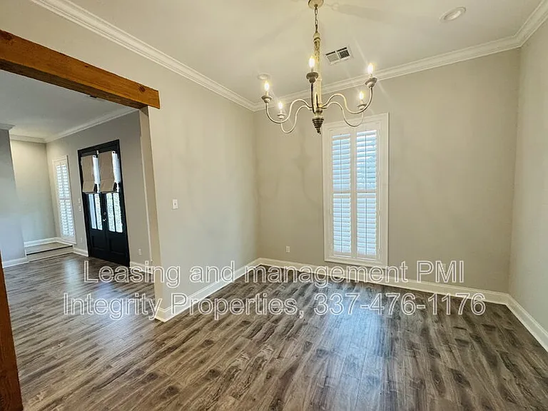 113 Oak Village Dr — Photo 12