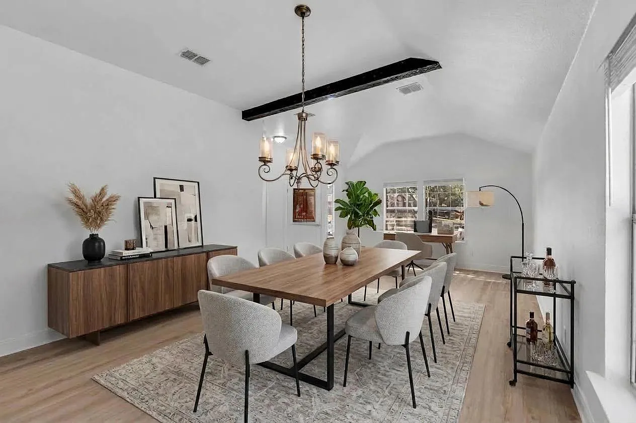 4 bed, 2015 sqft, $4,500 — Photo 3