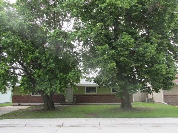 1015 16th St, Gothenburg, NE 69138