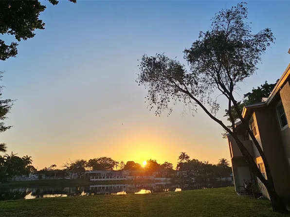 2001 NW 96th Ter #10F, Hollywood, FL 33024