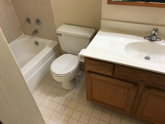 5th image of 6700 S South Shore Dr APT 18D