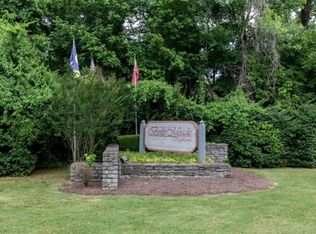 21 Vaughns Gap Rd APT 8, Nashville, TN 37205