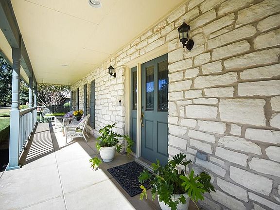 4th image of 30704 Berry Creek Dr