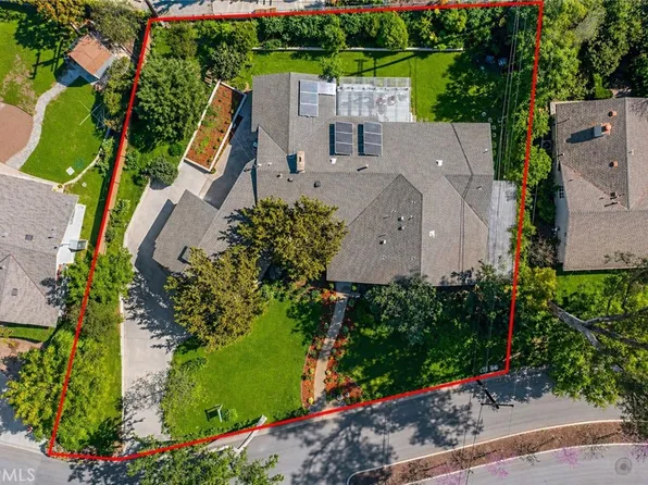 3030 San Juan Dr, Fullerton, CA 92835
