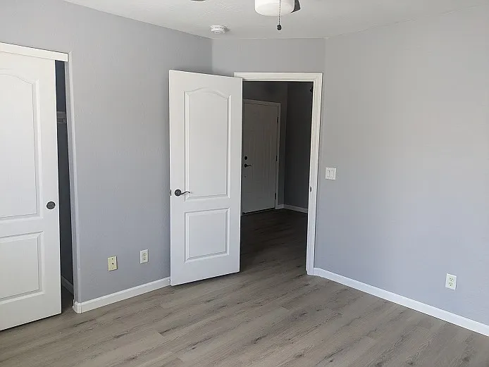 1206 W Prior Ave — Photo 20