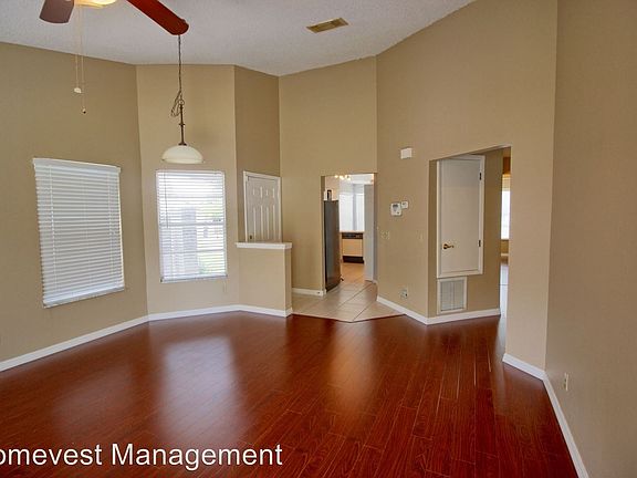 3rd image of 225 Alston Dr