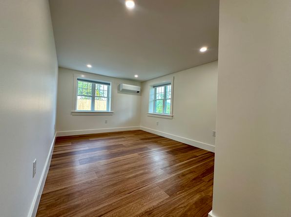 67 Old Amherst Rd #2