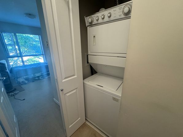 2 bedroom rental in Richmond — photo 15