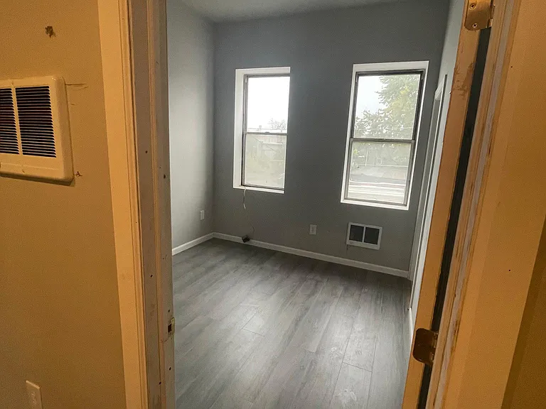3032 N 11th St #2B — Photo 3