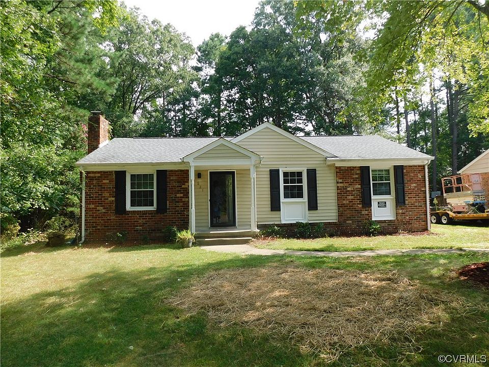 1st image of 521 Vaden Dr