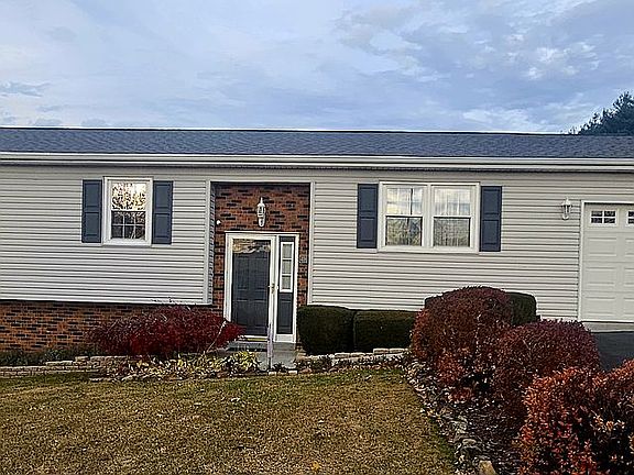 2nd image of 438 Lakeland Dr