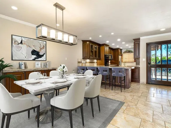 48455 Alamo Dr, Palm Desert, CA 92260