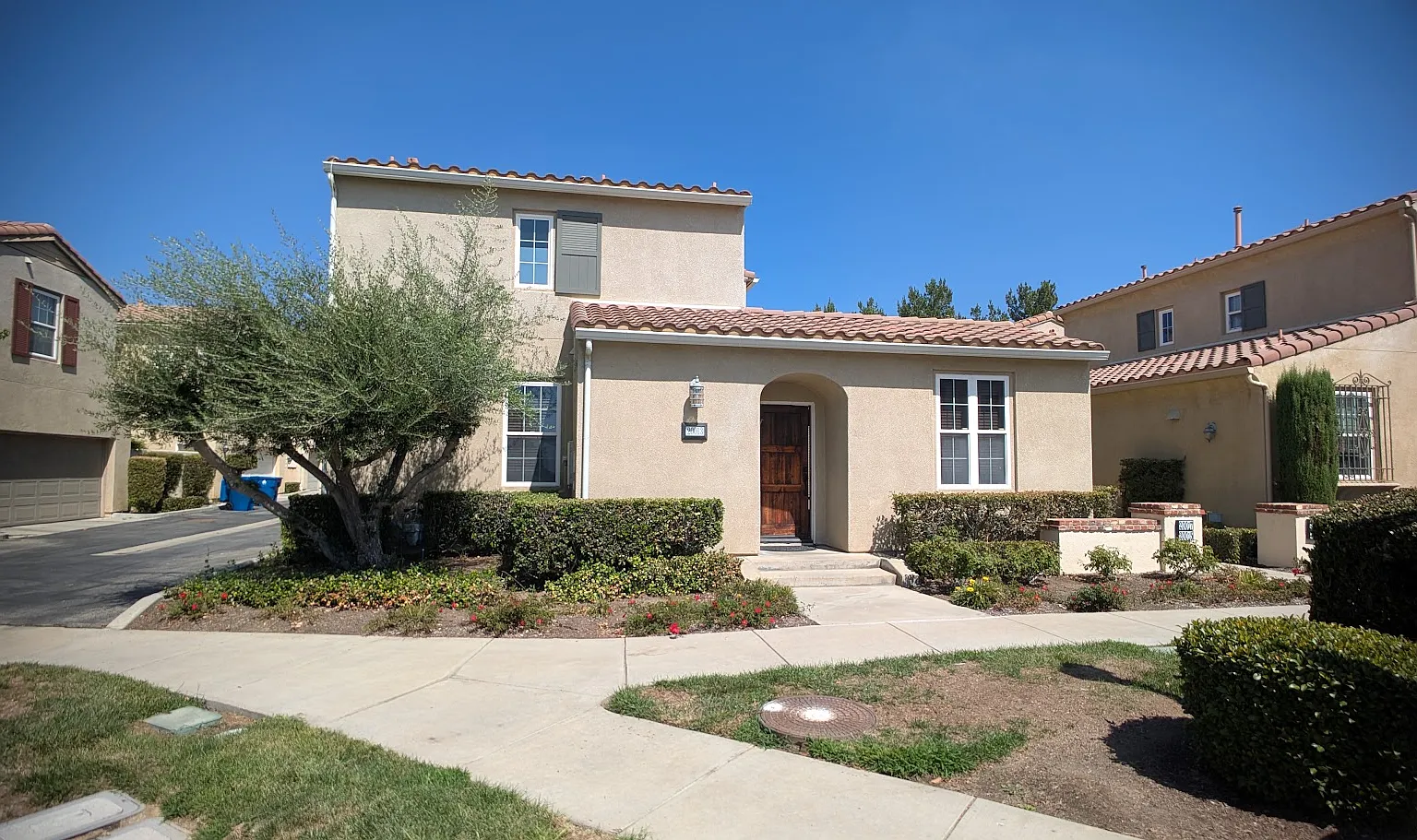 2 bed, 2.5 bath, 1122 sqft, $3,450 — Photo 2