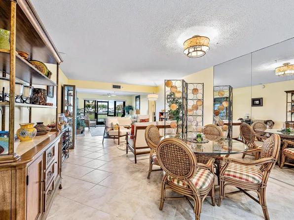 701 Seafarer Circle #101, Jupiter, FL 33477